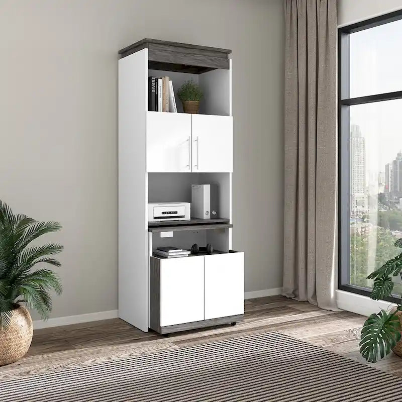 Armoires hautes avec portes et tables pliantes