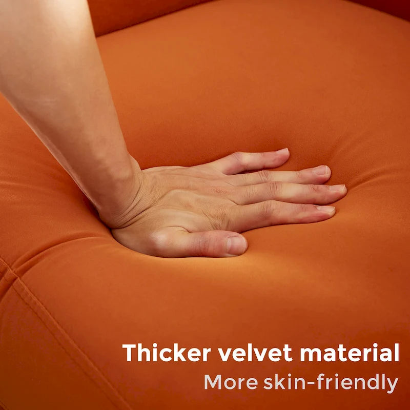 Fauteuil en velours avec pieds en bois massif